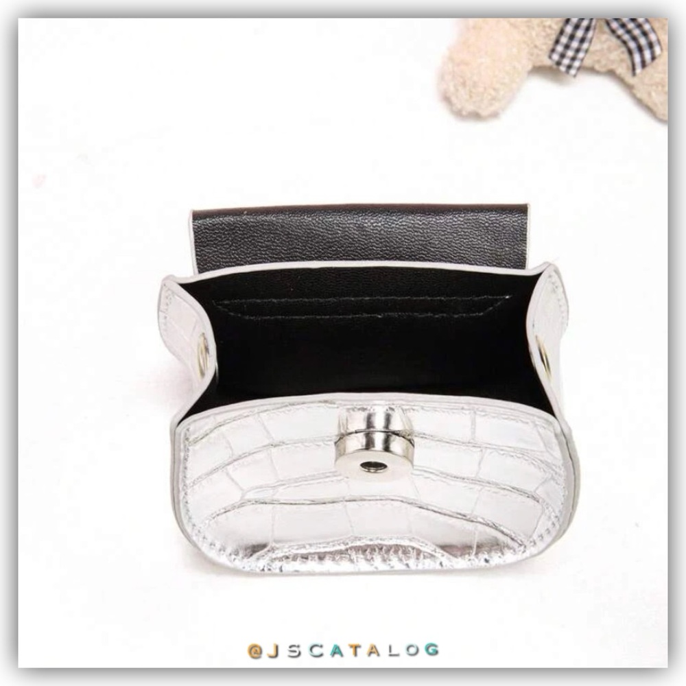 NEW Silver Leather Crossbody Coin Purse Bag - Picture 6 of 9